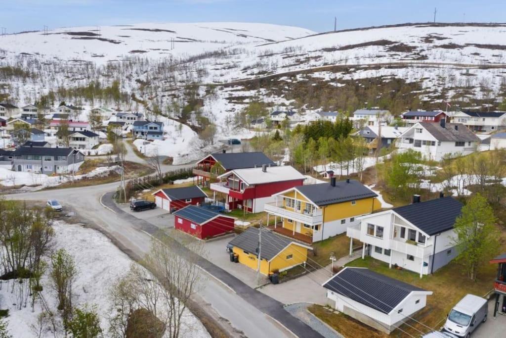 Apartment, 4Km Fra Tromsosentrum. Flyplass 1.71Km. Exteriör bild