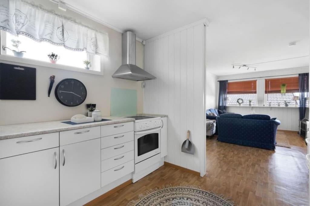 Apartment, 4Km Fra Tromsosentrum. Flyplass 1.71Km. Exteriör bild